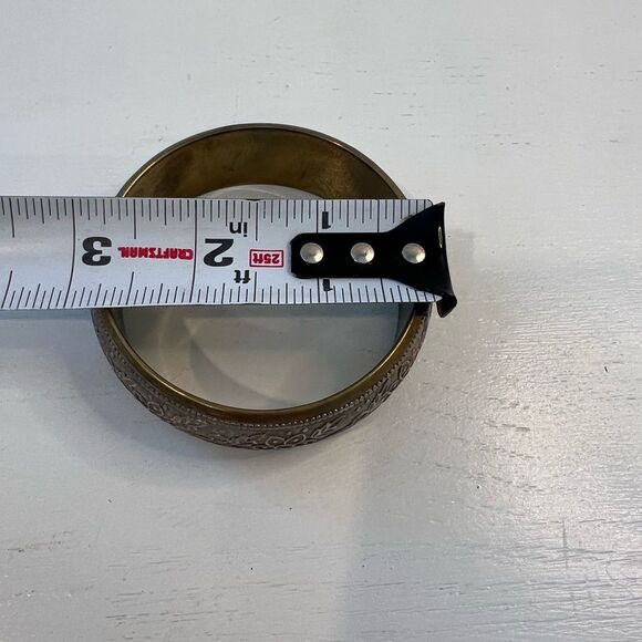 Vintage Metal Engraved Floral Wide Bangle Bracelet Flower Design Art Deco - Picture 9 of 12